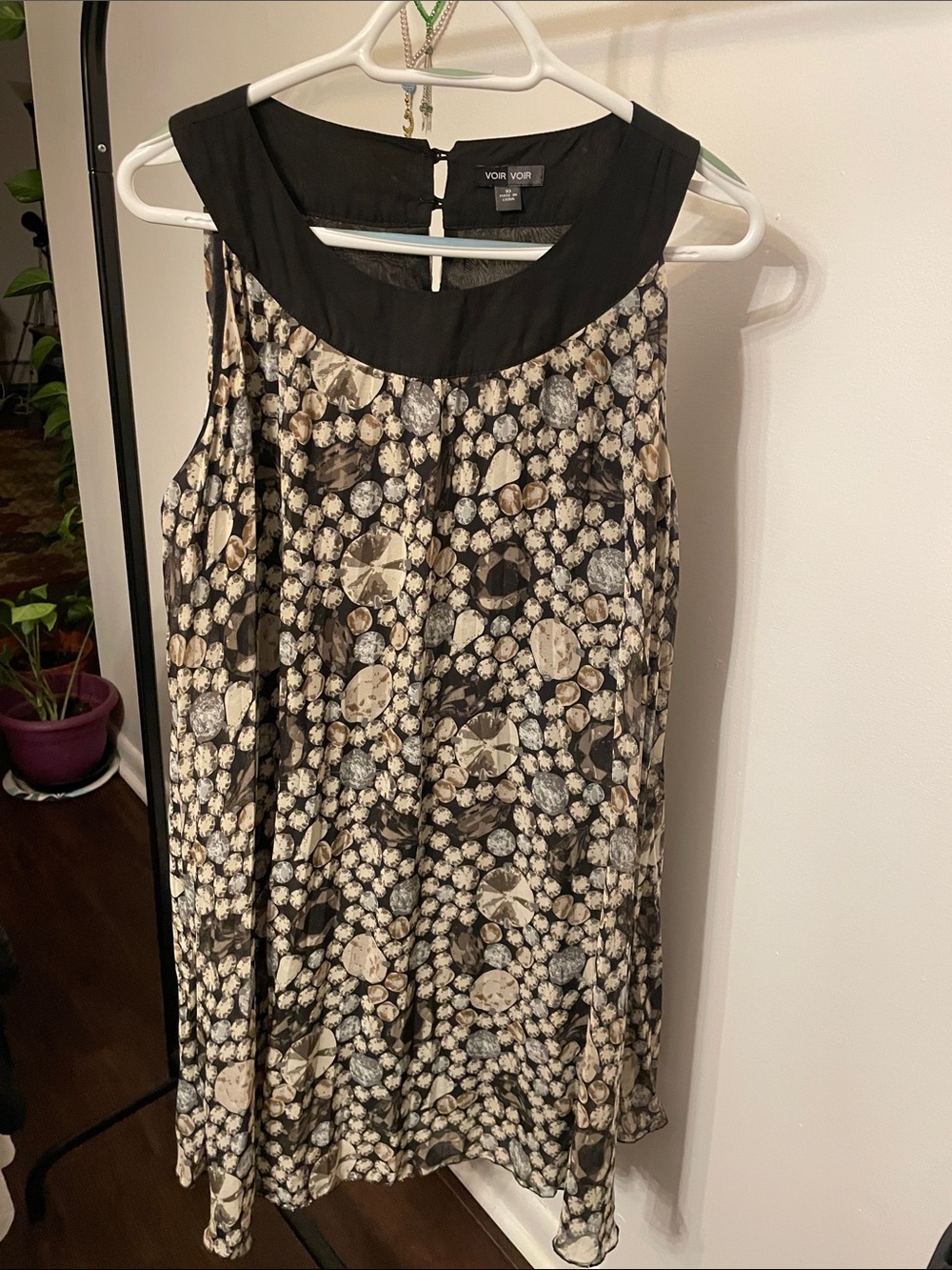 VOR VOR Sleeveless Beaded Print Shift Dress in Black and Cream
